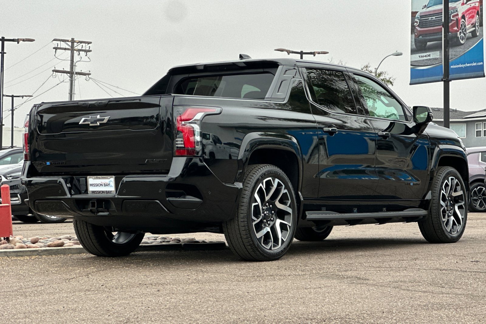 2024 Chevrolet Silverado EV RST photo 4