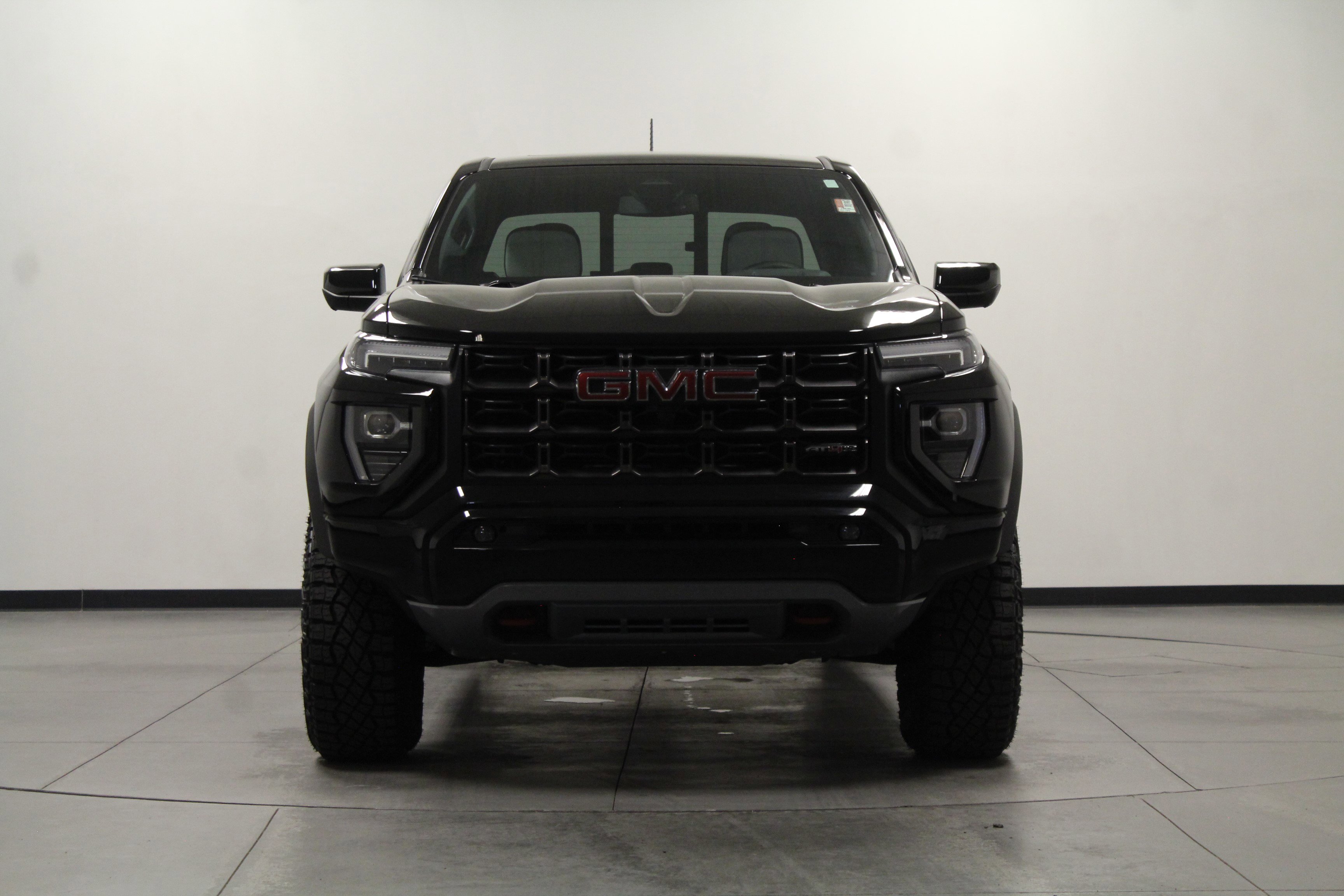 2024 Gmc Canyon AT4X photo 8