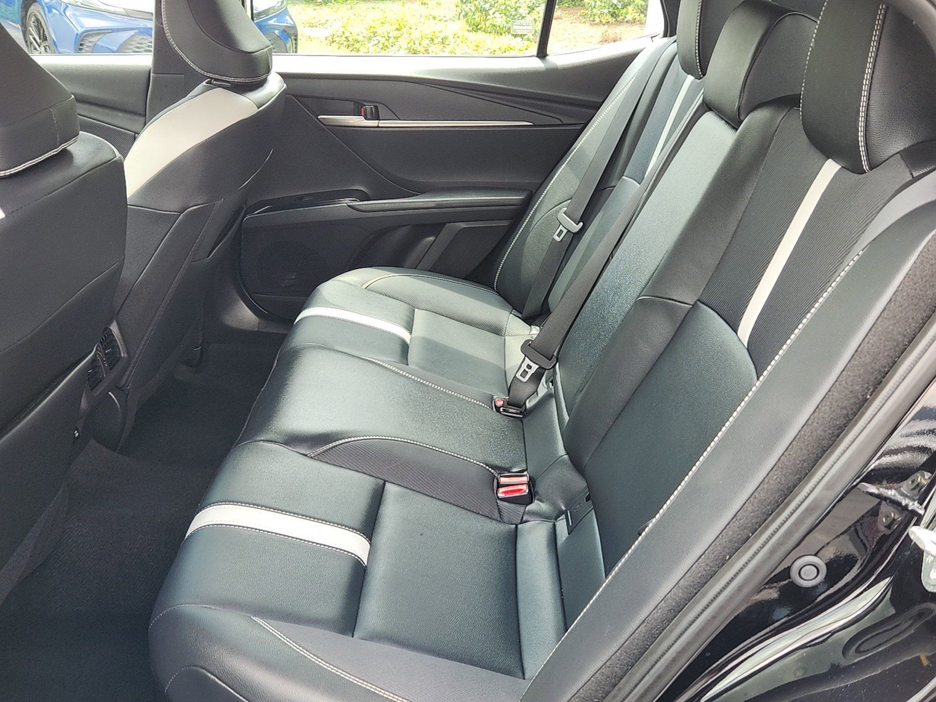2025 Toyota Camry SE photo 23