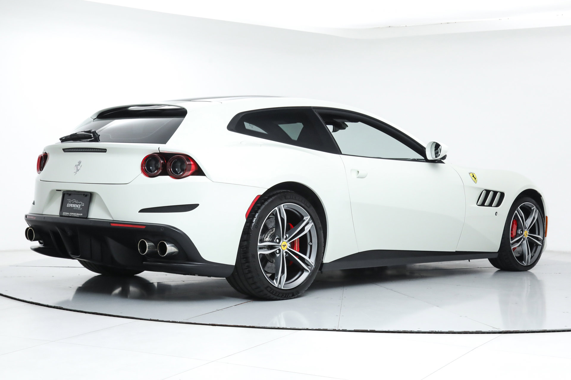 2020 Ferrari GTC4Lusso photo 3