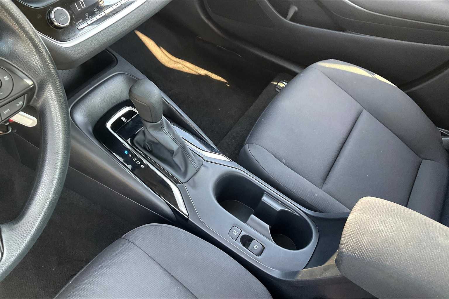 2024 Toyota Corolla LE photo 15