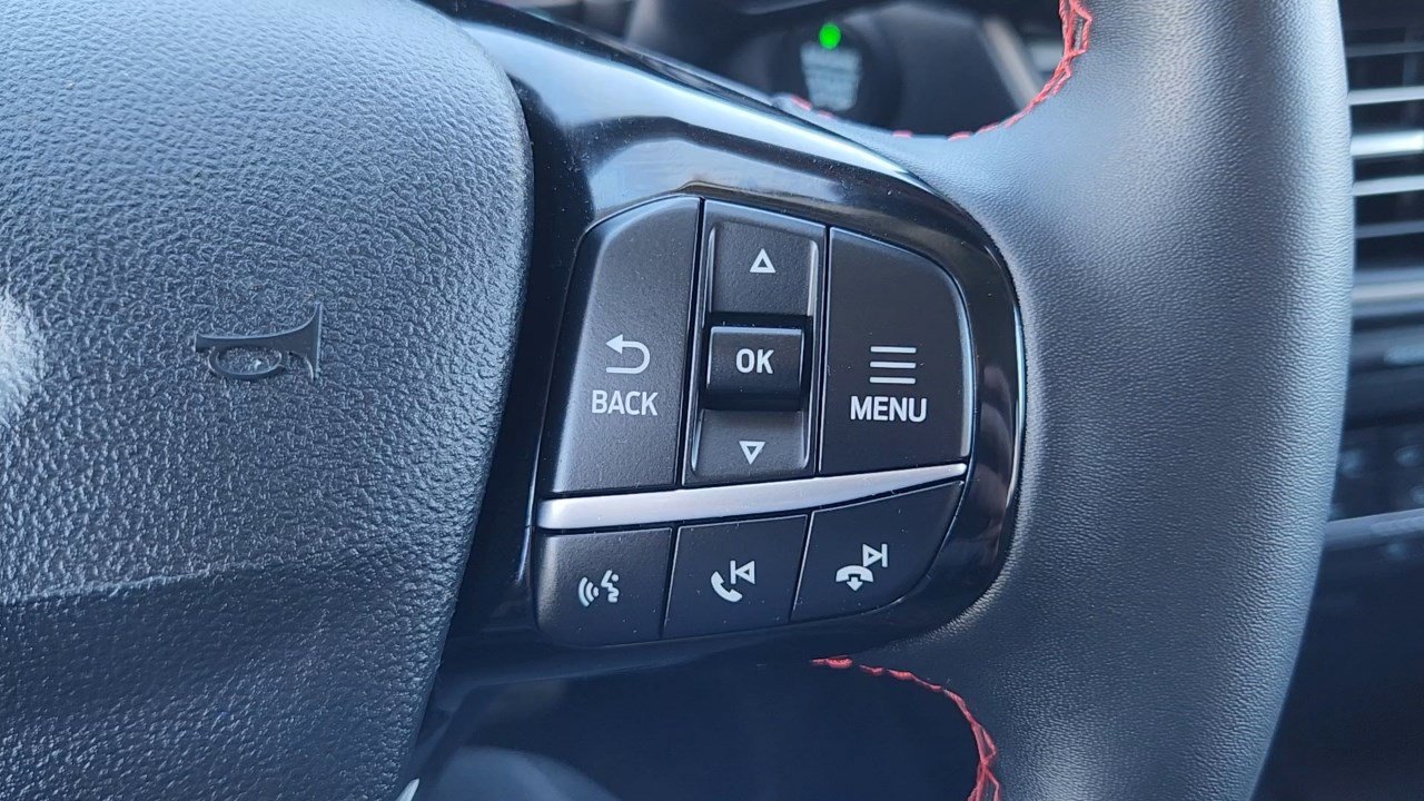 2022 Ford Escape SEL photo 13