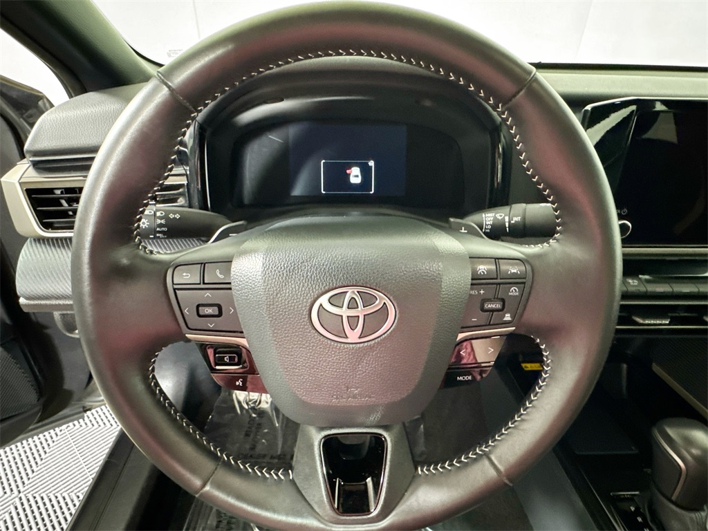 2025 Toyota Camry SE photo 34