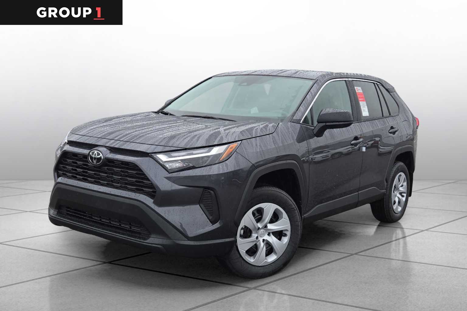 2025 Toyota RAV4 LE's photo