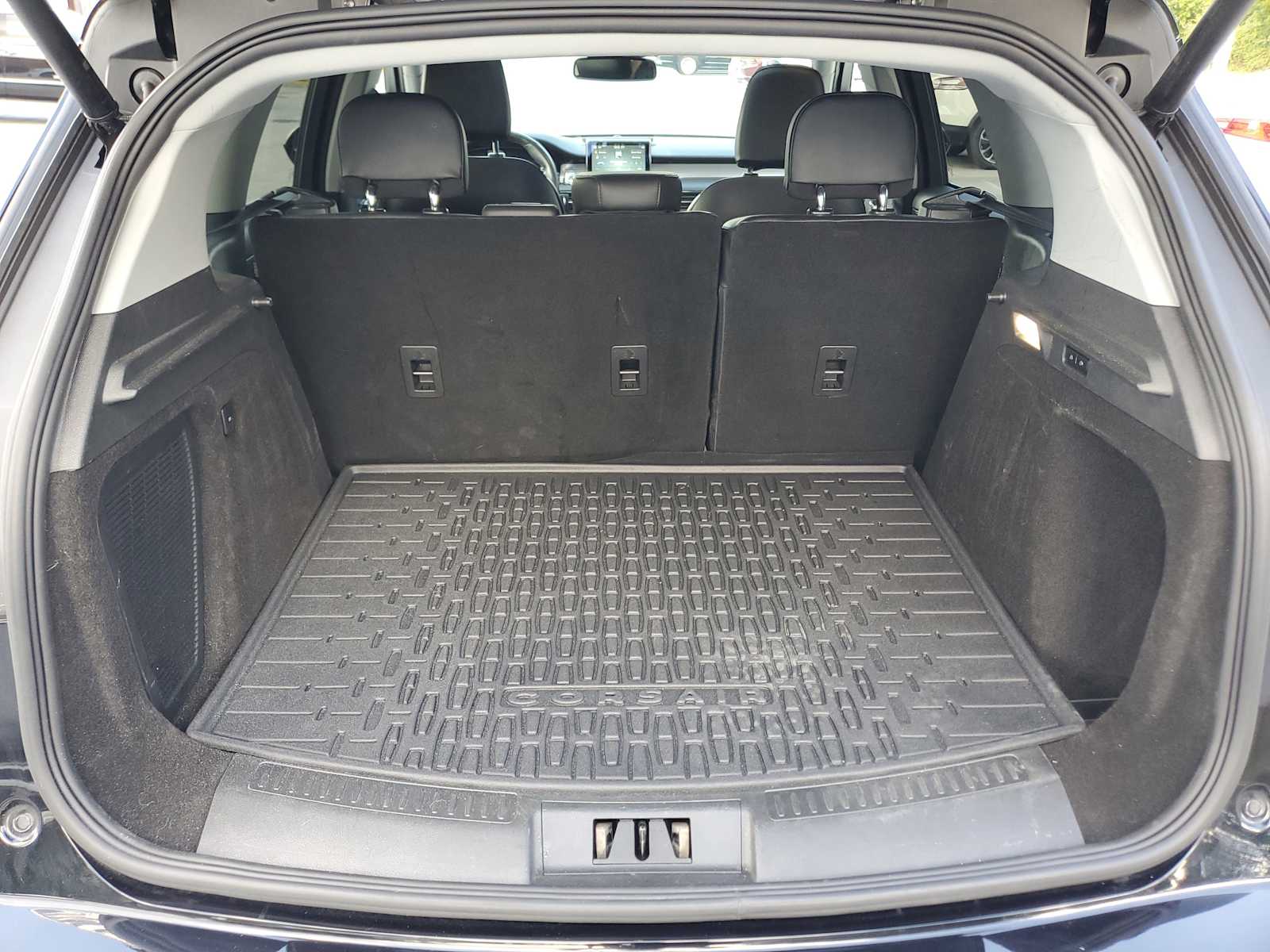 2022 Lincoln Corsair Standard photo 4