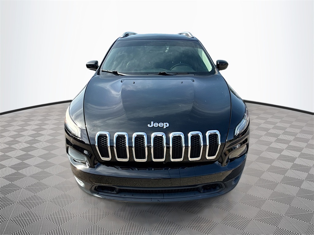 2018 Jeep Cherokee Latitude photo 2