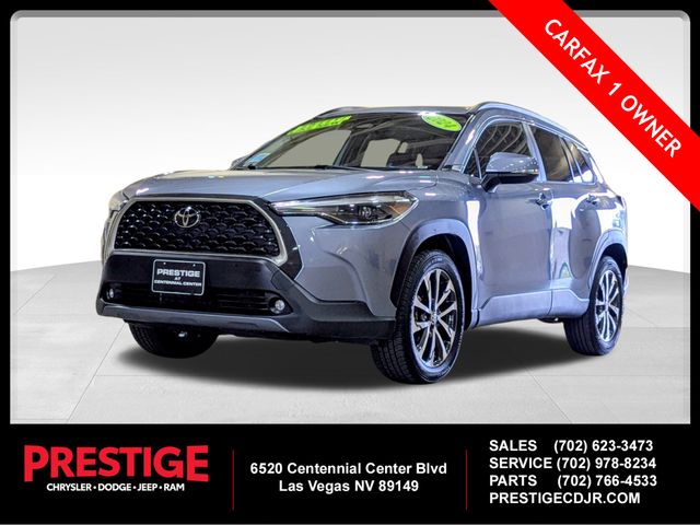 2024 Toyota Corolla Cross XLE's photo