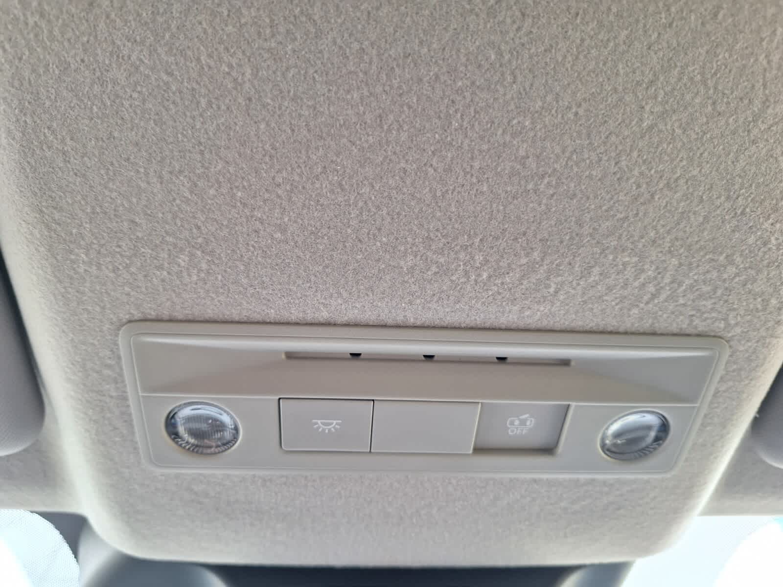 2026 Nissan Kicks SV photo 17