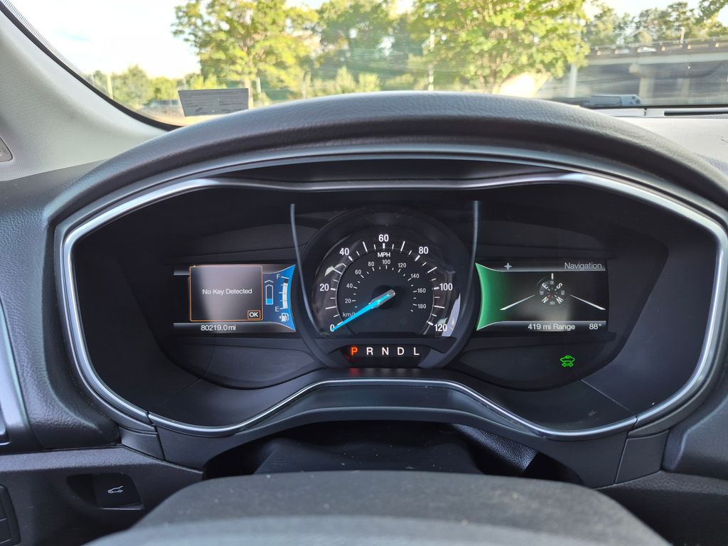 2015 Ford Fusion Energi Titanium photo 21