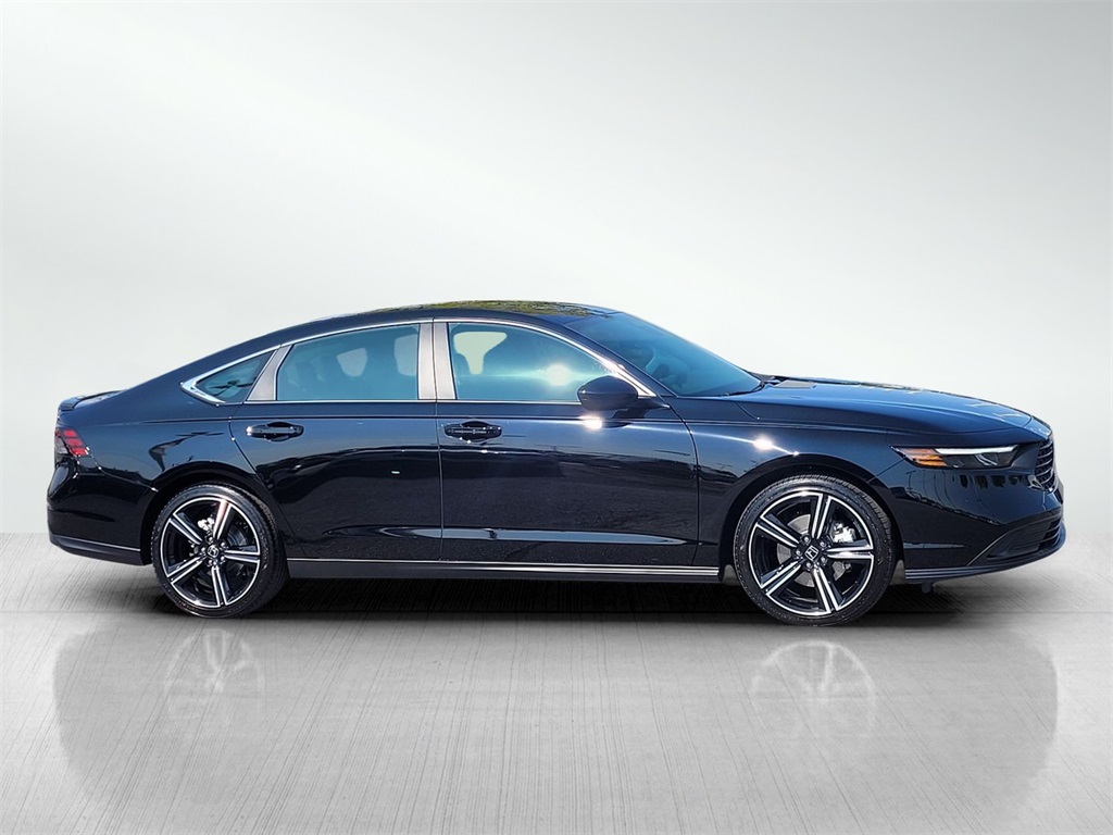 2025 Honda Accord Hybrid Sport photo 3