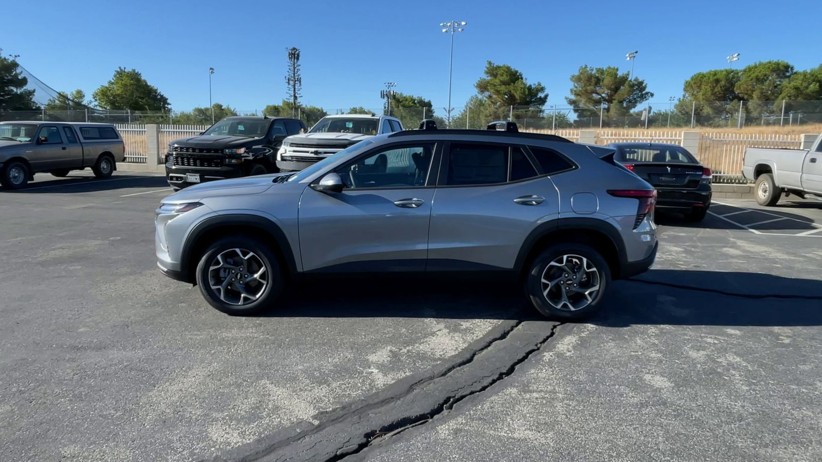 2025 Chevrolet Trax LT photo 37
