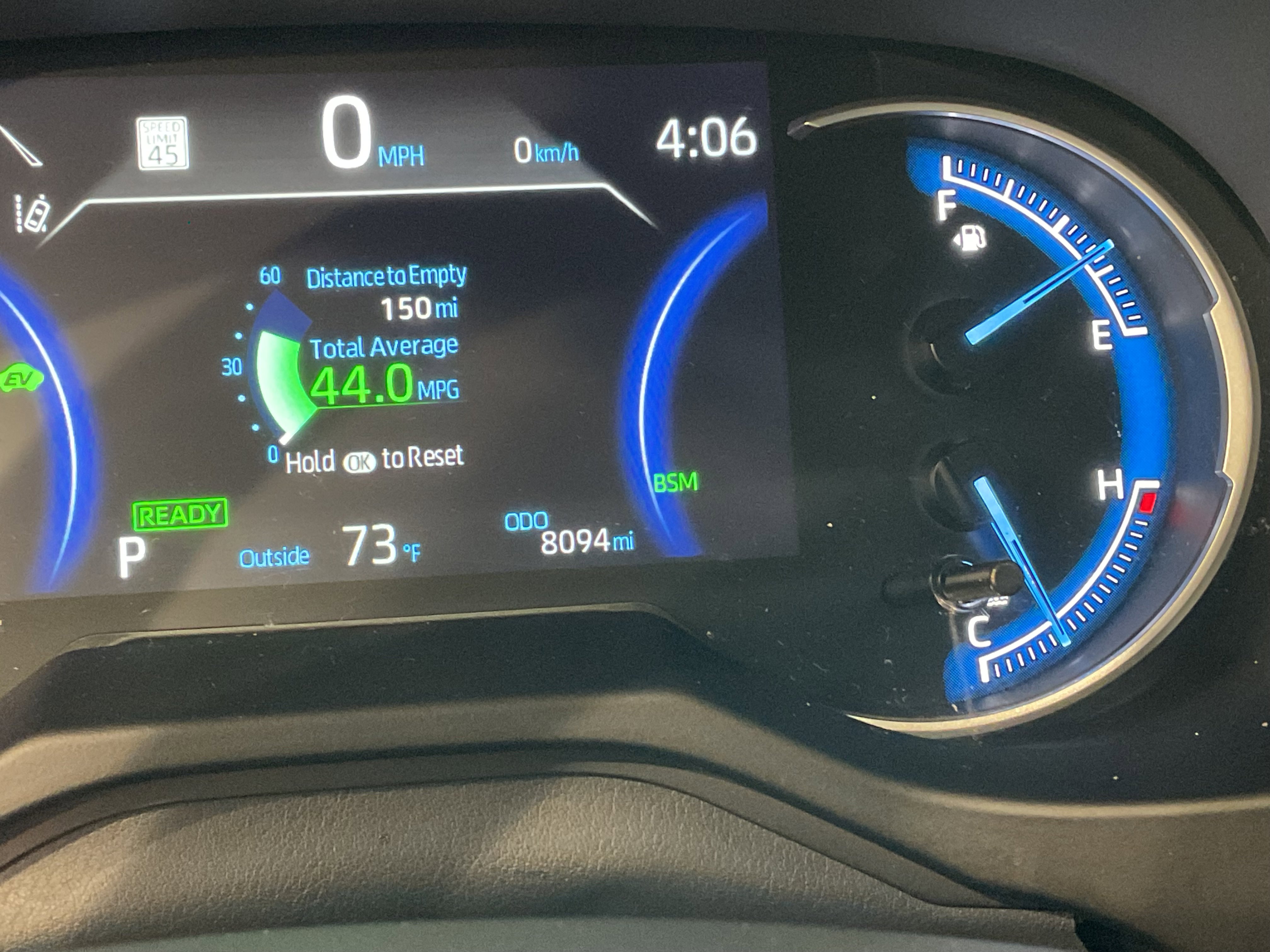 2023 Toyota RAV4 Hybrid SE photo 2