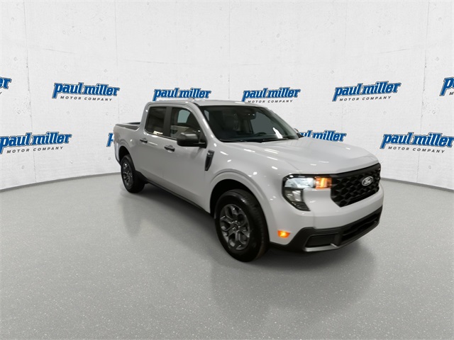 2025 Ford Maverick XLT photo 2