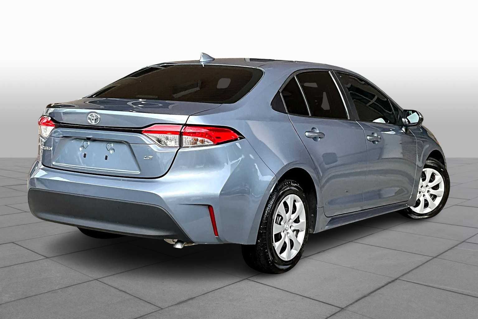 2024 Toyota Corolla LE photo 23