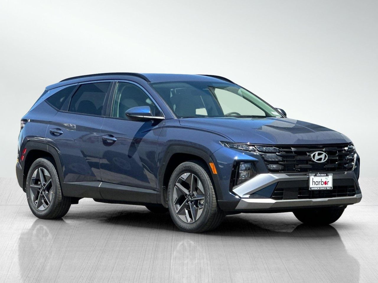 2025 Hyundai Tucson SEL photo 2