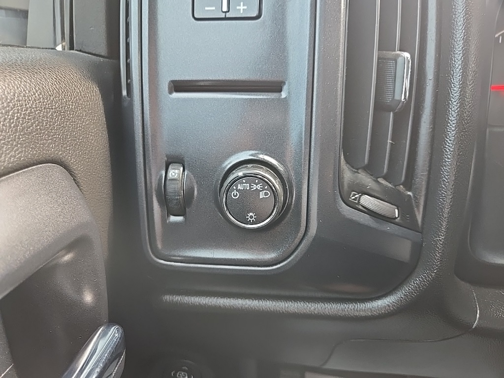 2015 Gmc Sierra Base photo 52