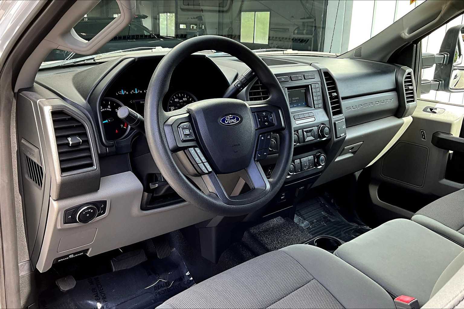 2019 Ford F-250 XL photo 14