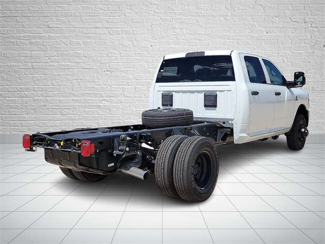 2026 Ram 3500 Tradesman photo 4
