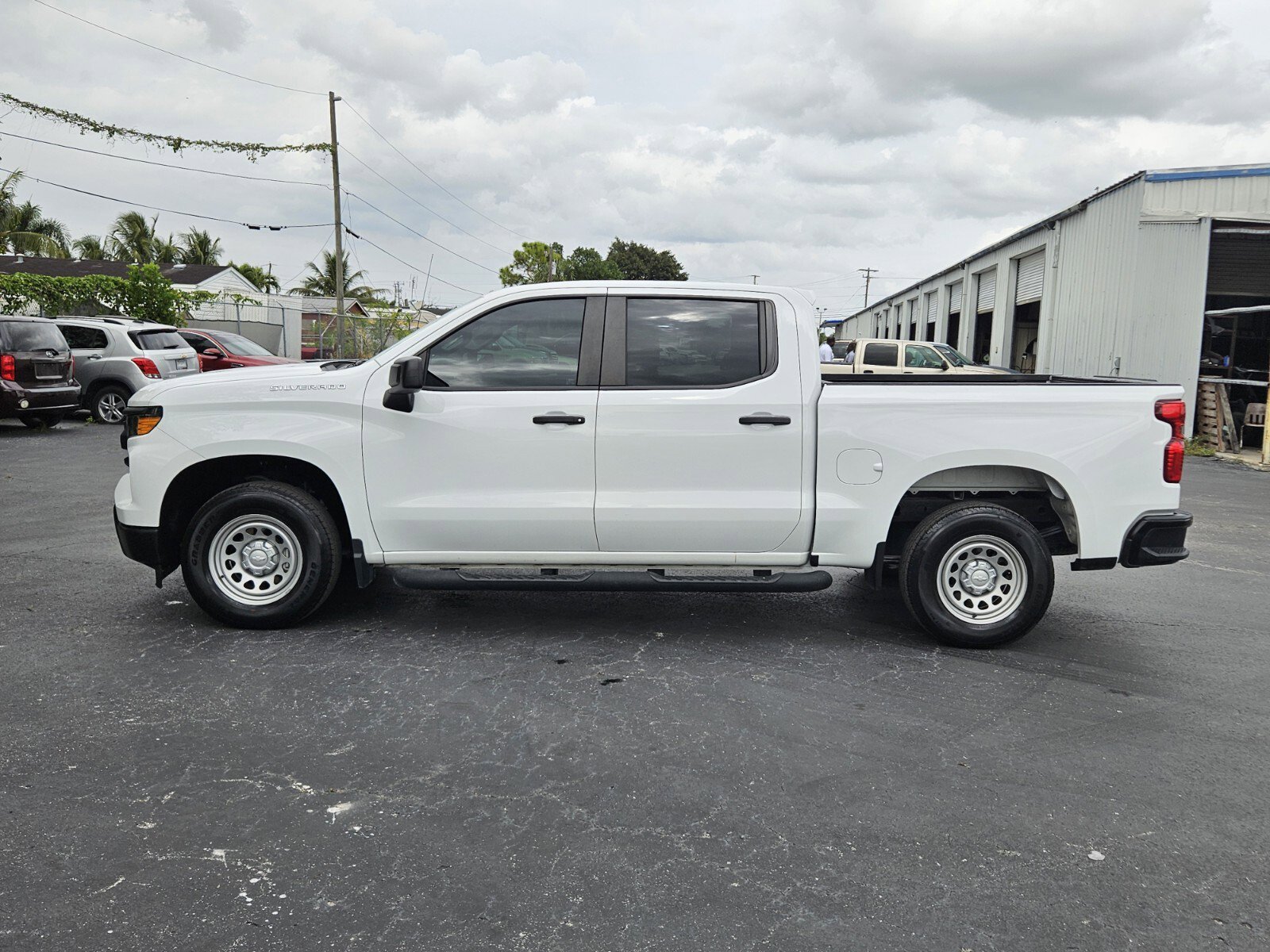 2022 Chevrolet Silverado 1500 Work Truck photo 2