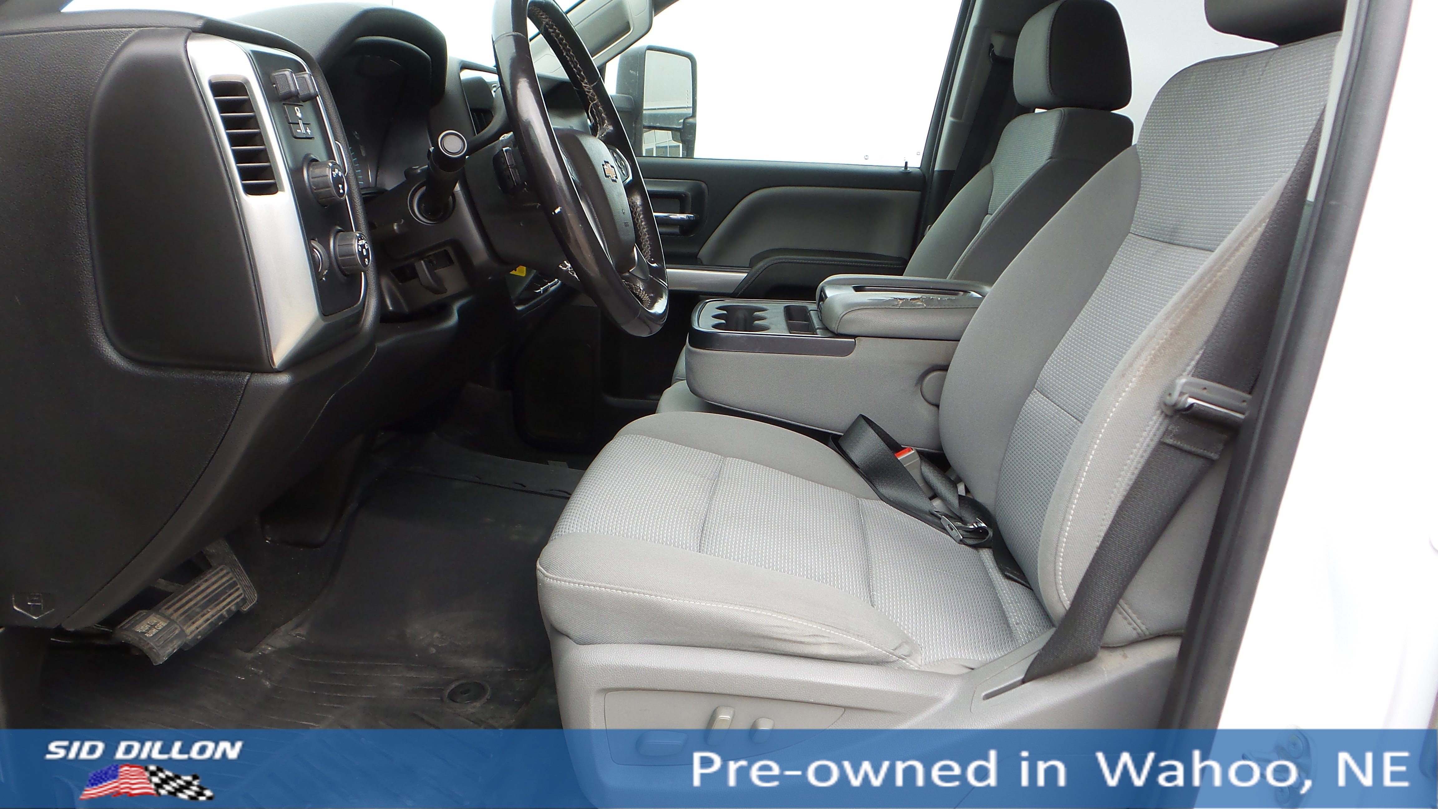 2019 Chevrolet Silverado 2500HD LT photo 5