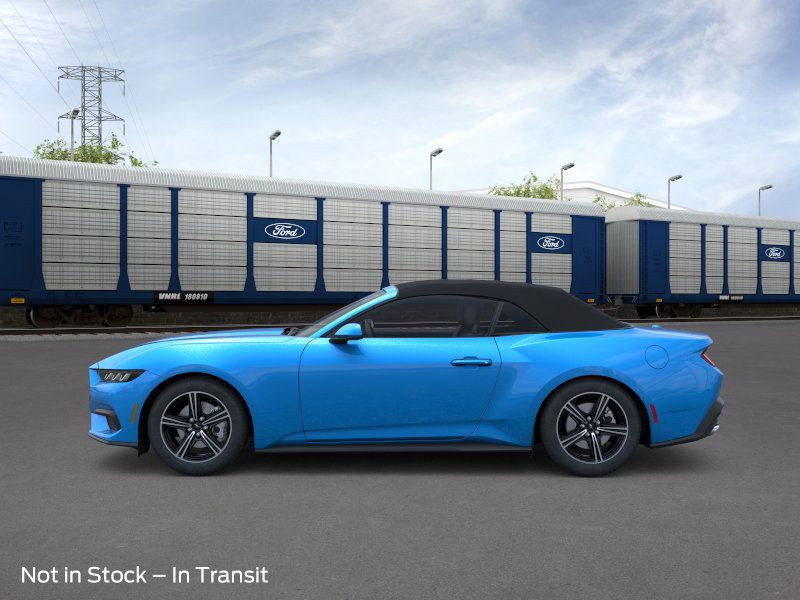 2025 Ford Mustang EcoBoost photo 4