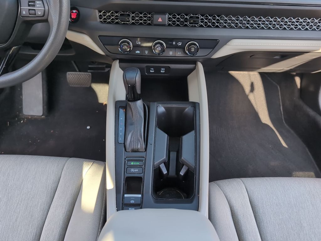 2023 Honda Accord LX photo 17