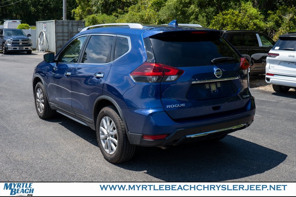2019 Nissan Rogue SV photo 4