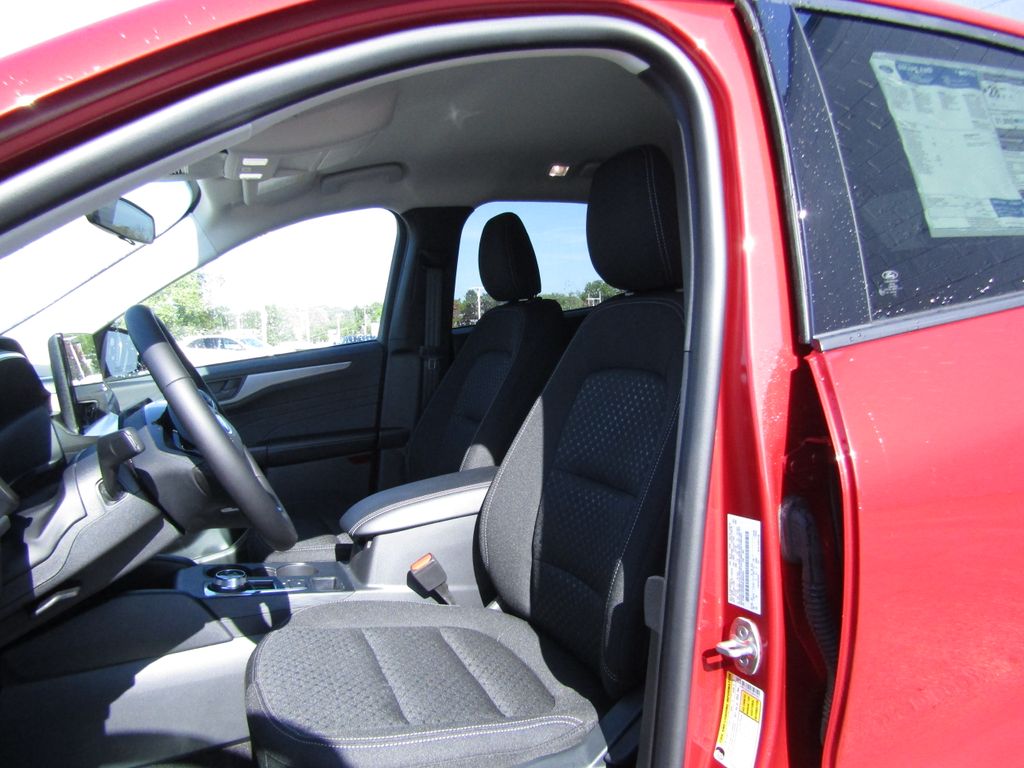 2025 Ford Escape Active photo 7