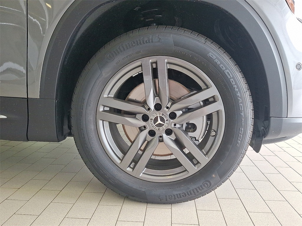 2026 Mercedes Benz GLB 250 4MATIC photo 5