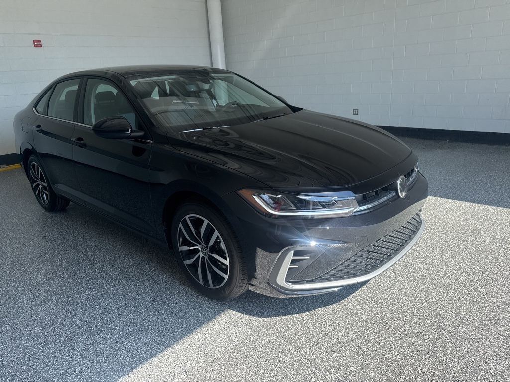 2026 Volkswagen Jetta 1.5T SE photo 3