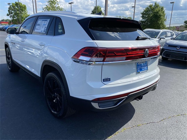 2025 Volkswagen Atlas Cross Sport SE Technology photo 4