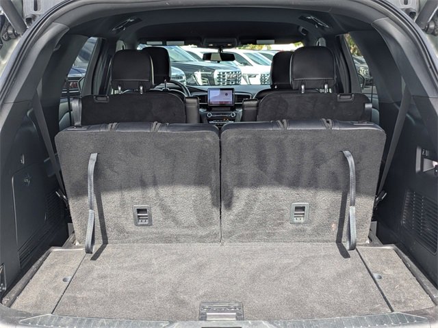 2020 Ford Explorer XLT photo 13