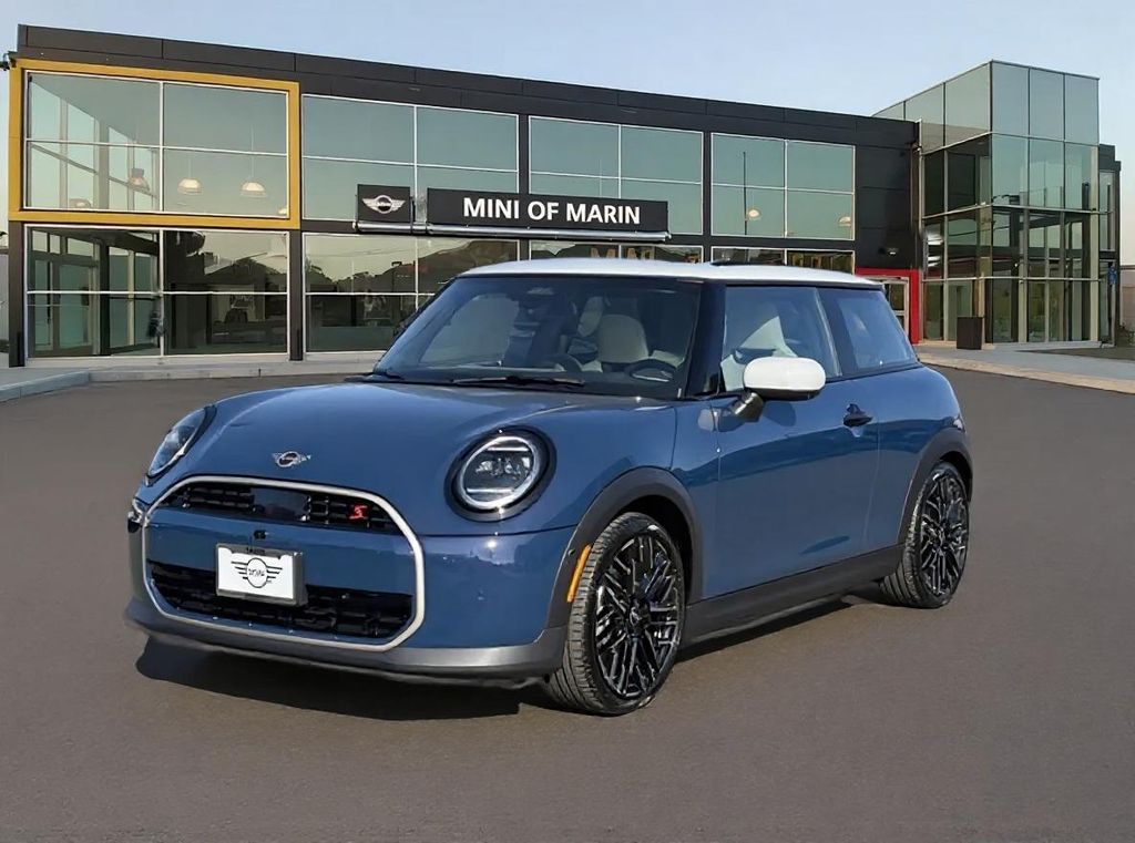 2026 MINI Hardtop 2 Door S's photo