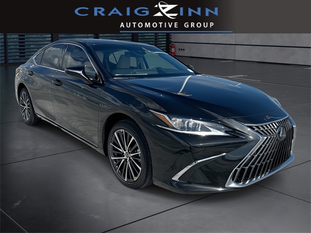2025 Lexus ES 350's photo