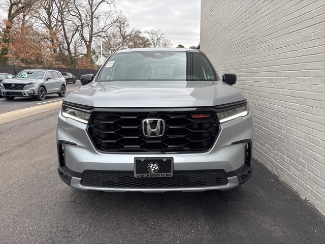 2025 Honda Pilot TrailSport's photo