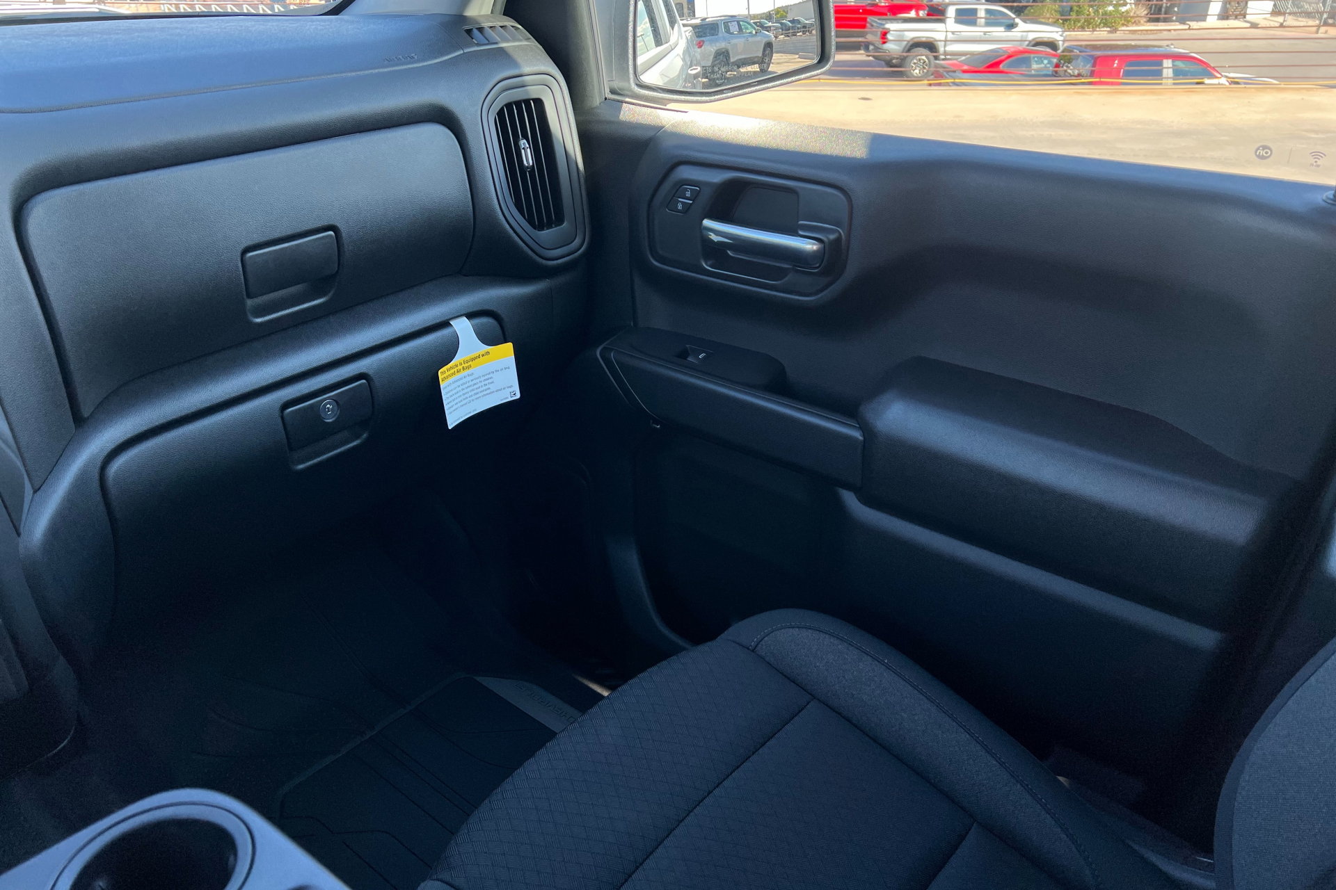 2025 Chevrolet Silverado 1500 Custom photo 10