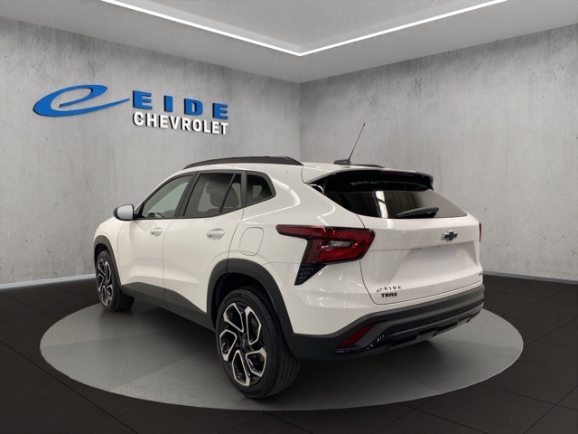 2024 Chevrolet Trax photo 4