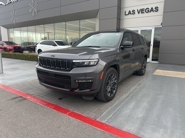 2023 Jeep Grand Cherokee L Summit Reserve's photo