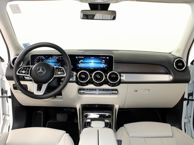 2020 Mercedes Benz GLB 250 photo 13