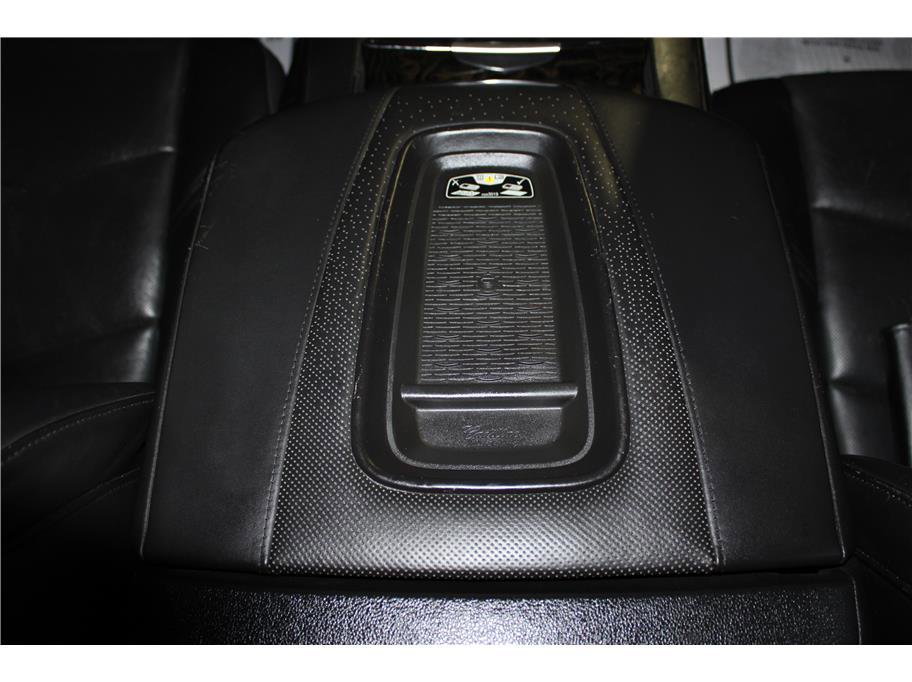 2016 Cadillac Escalade ESV Platinum photo 18