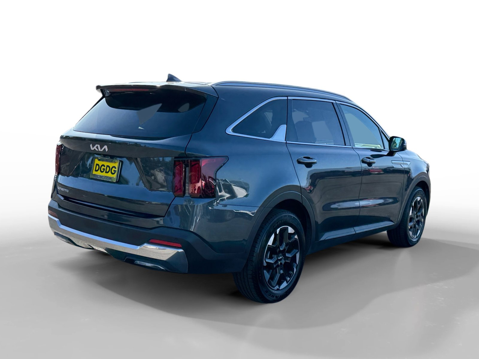 2024 Kia Sorento S photo 4