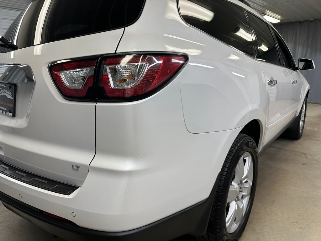 2017 Chevrolet Traverse 1LT photo 24