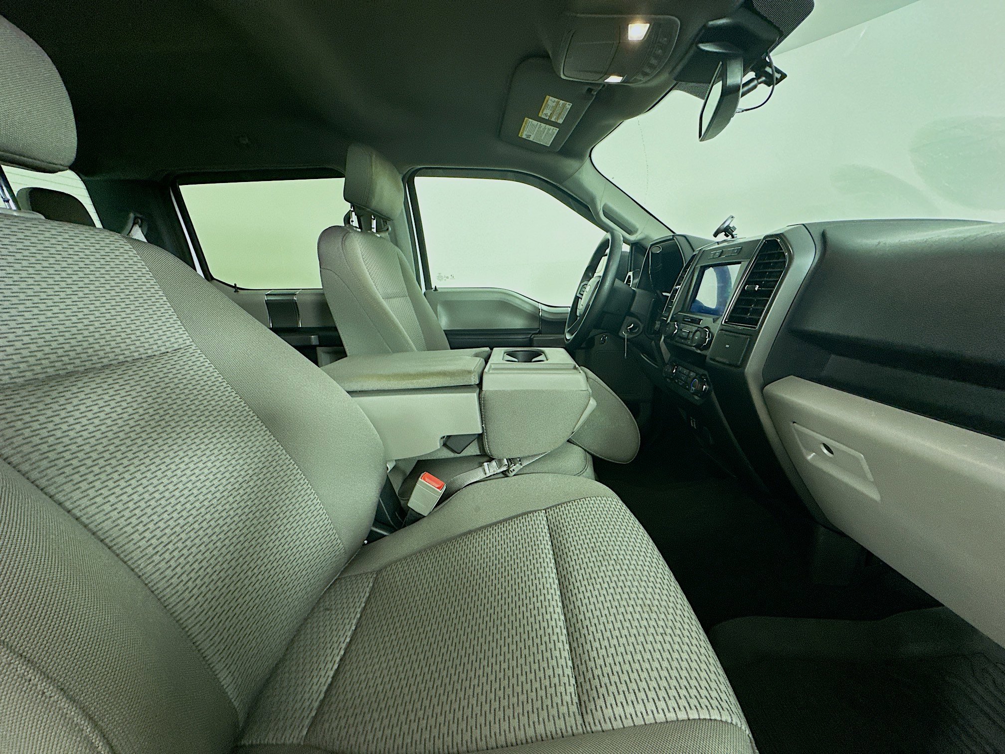 2020 Ford F-150 XLT photo 32