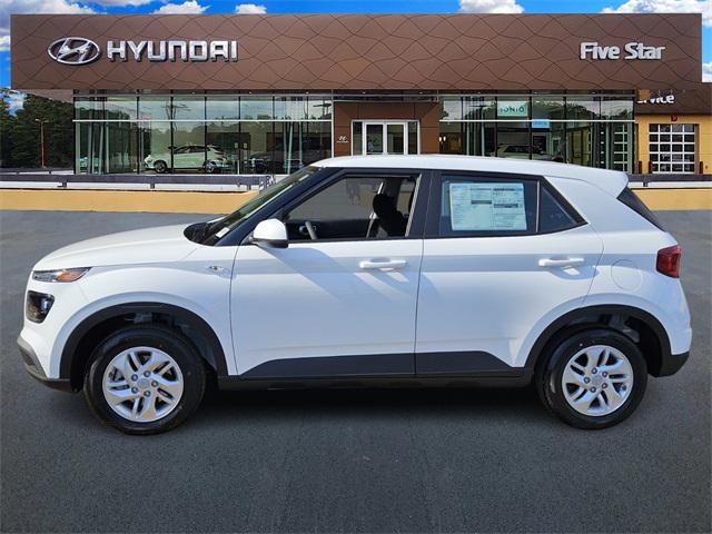 2026 Hyundai Venue SE photo 4
