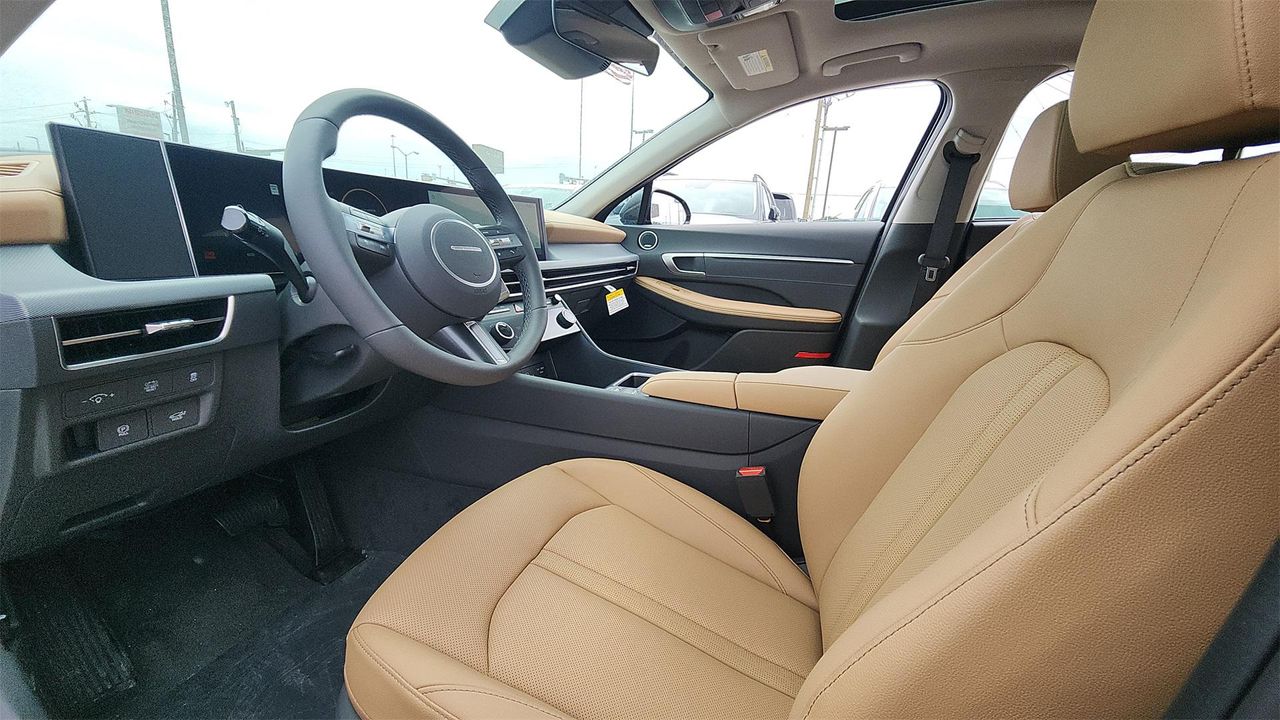 2025 Hyundai Sonata Hybrid Limited photo 8