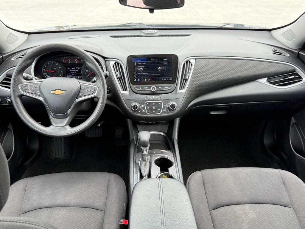 2023 Chevrolet Malibu 1LT photo 12