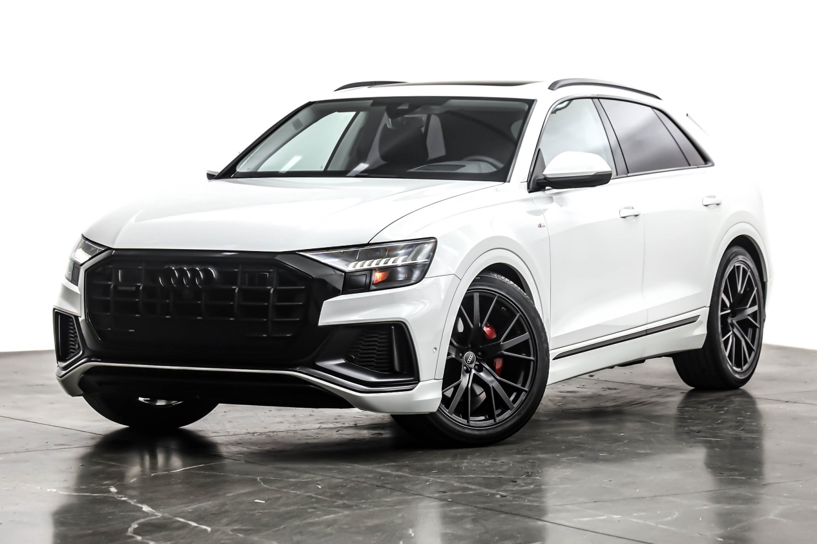 2023 Audi Q8 Prestige's photo