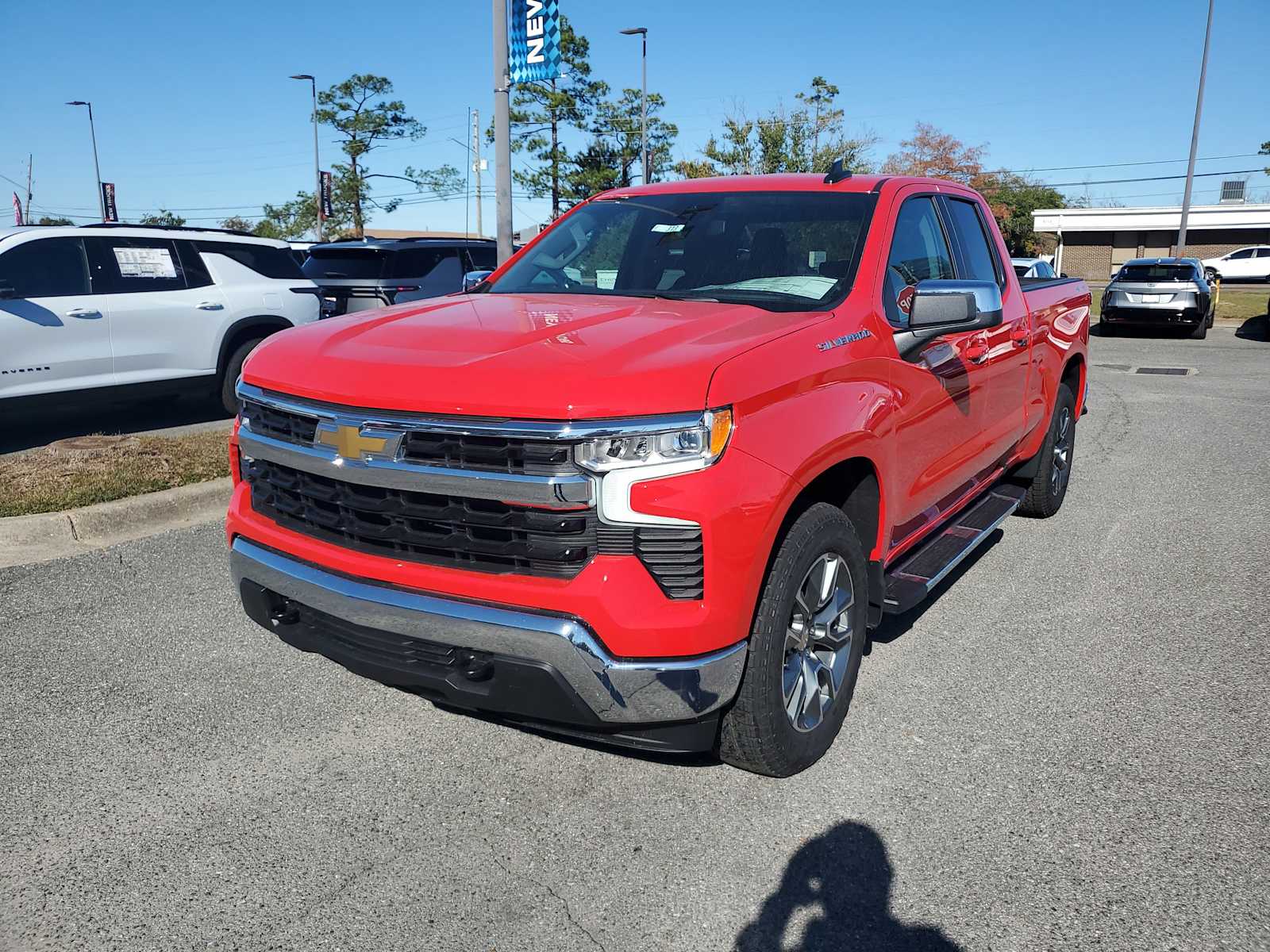 2026 Chevrolet Silverado LT's photo