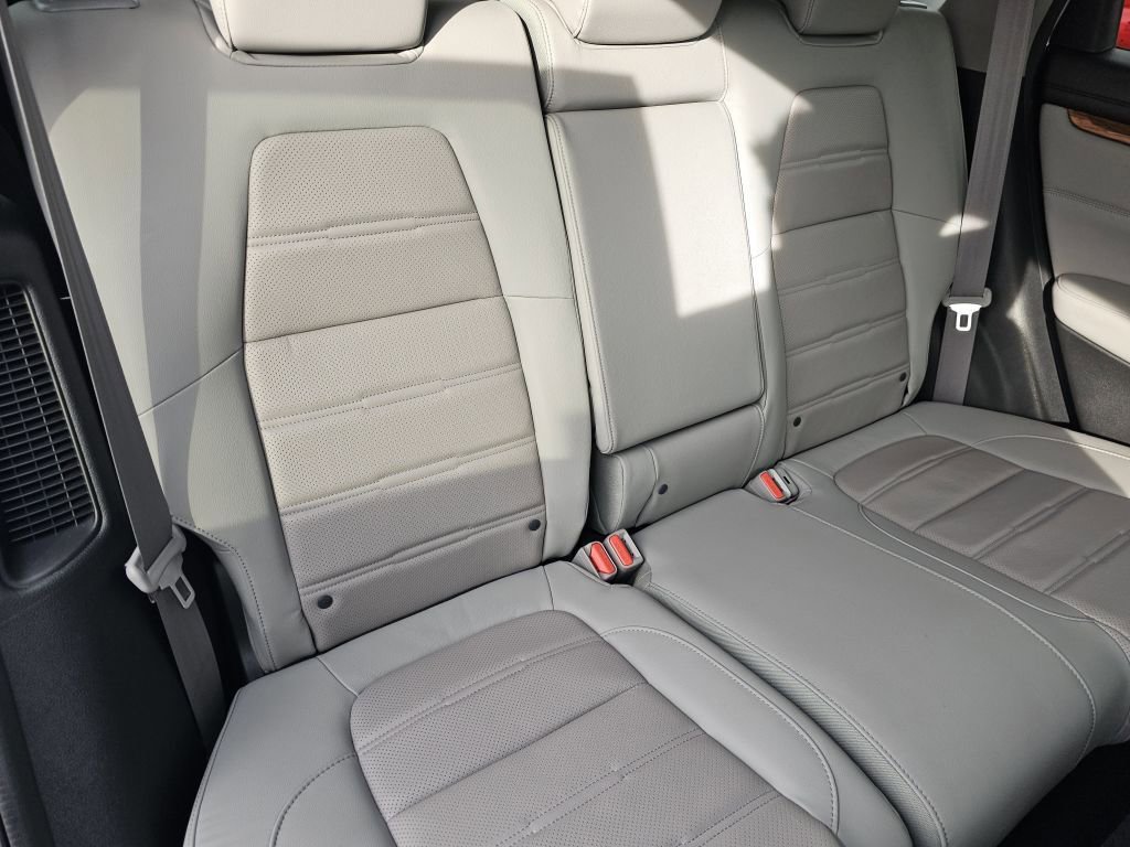 2022 Honda CR-V Hybrid Touring photo 22