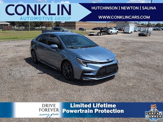 2024 Toyota Corolla SE's photo